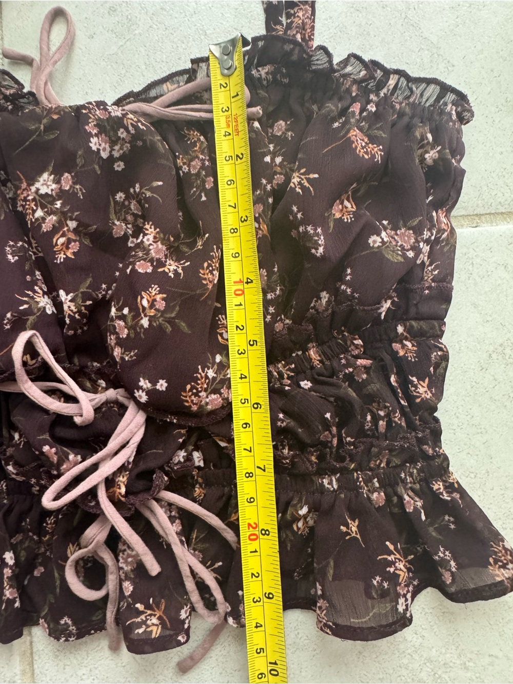 XS Floral Cami Crop Top - Picture 9 of 9